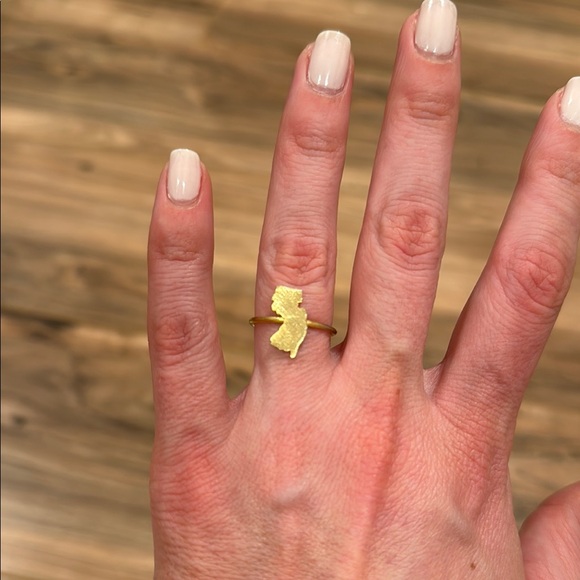 Gold Bow Ring - Picture 2 of 2